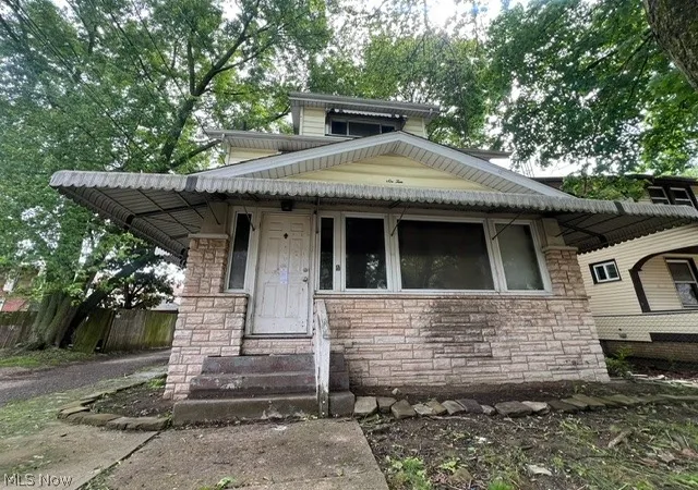Listing Photo 4 - Condo for sale in building located at 610 Wertz Ave SW, Canton, OH 44710