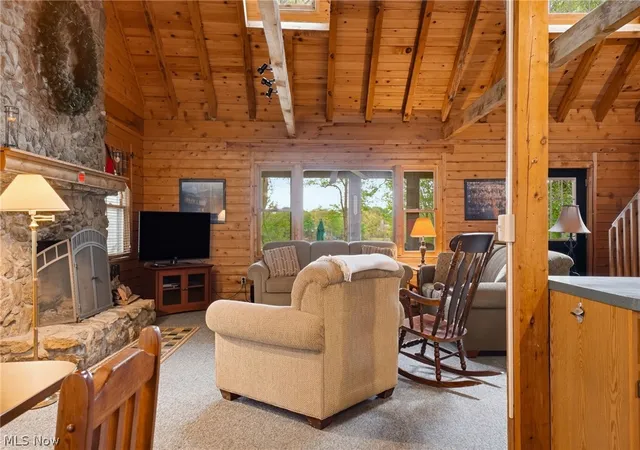 3rd image of 1537 Lake Crest Dr, Roaming Shores, OH 44084 | MLS# 5210599