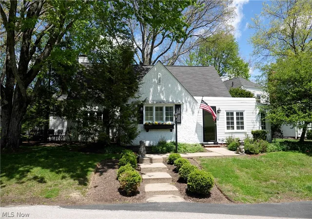 Listing Photo 1 - Condo for sale in building located at 14661 Hillbrook Ln N, Russell Township, OH 44022 - Unit #4