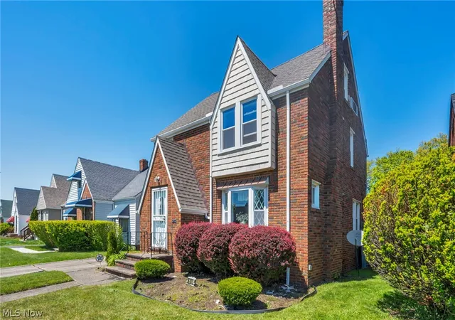 Homes for sale in Cleveland, OH | 16005 Throckley Ave, Cleveland, OH 44128 | MLS# 5210485