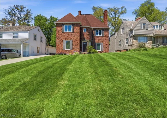 image of 14455 E Carroll Blvd, Cleveland, OH 44118 | MLS# 5210746