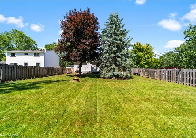 Photo 3 of Single family home for sale at 551 Carolyn Dr, Brunswick, OH 44212 | MLS# 5210813 | Listing updated on 2026-08-03