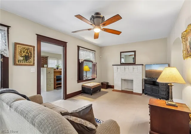 4th image of 1968 Wakefield Ave, Youngstown, OH 44514 | MLS# 5207915
