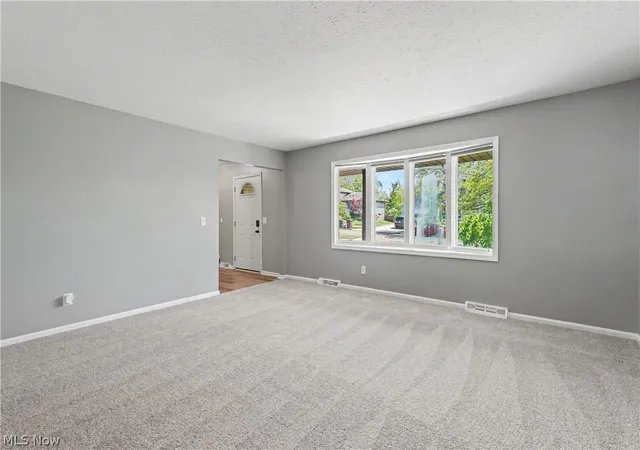 Homes for sale in Parma, OH | 3890 Sanford Dr, Parma, OH 44134 | MLS# 5209934