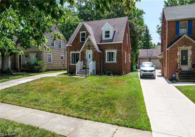 Homes for sale in Euclid, OH | 24420 Glenbrook Blvd, Euclid, OH 44117 | MLS# 5210795