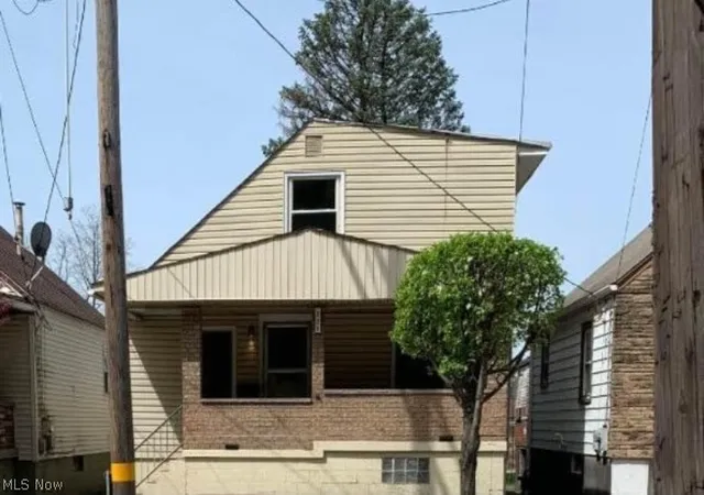 1st image of 227 Main St, Follansbee, WV 26037 | MLS# 5210137