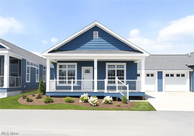 Photo 1 of Single family home for sale at 10850 E Bayshore Rd, Lakeside Marblehead, OH 43440 | MLS# 5210560 | Listing updated on 2026-08-12