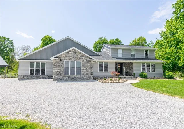Homes for sale in Fredericksburg, OH | 6401 E Moreland Rd, Fredericksburg, OH 44627 | MLS# 5210919