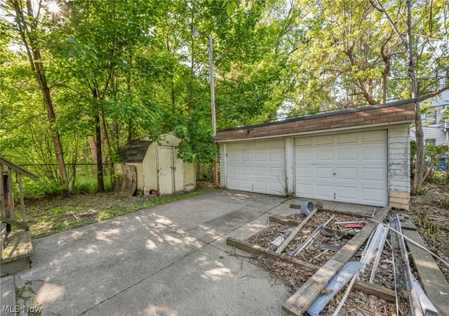 Homes for sale in Cleveland, OH | 12015 Osceola Ave, Cleveland, OH 44108 | MLS# 5210639
