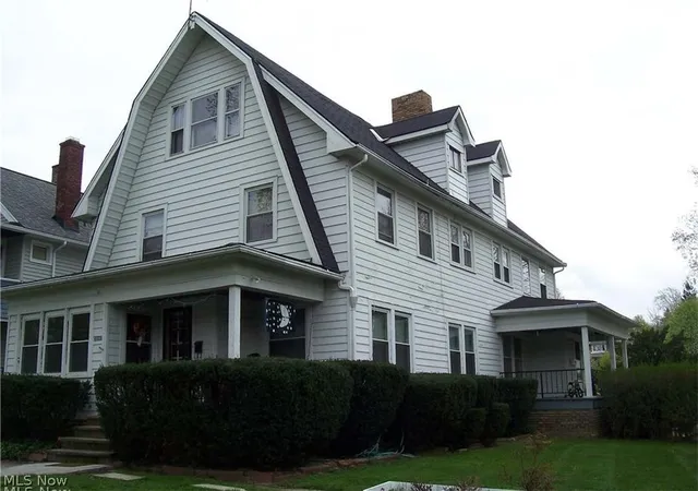 House for sale at 3096 Meadowbrook Blvd, Cleveland Heights, OH 44118 | MLS# 5211104 | Listing updated on 2026-10-30