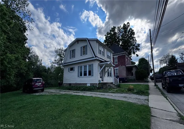 2nd image of 358 W Locust St, Wilmington, OH 45177 | MLS# 5210596