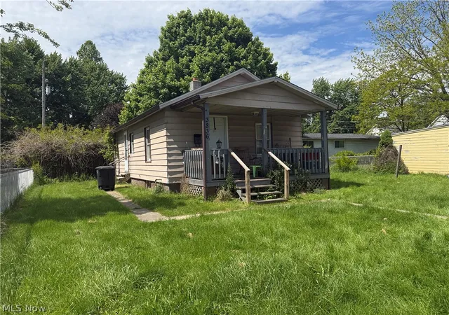 Homes for sale in Cleveland, OH | 3834 Bosworth Rd, Cleveland, OH 44111 | MLS# 5210622