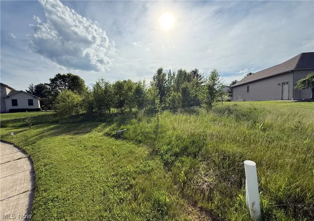 2nd image of 40 Woodland Run, Canfield, OH 44406 | MLS# 5210718