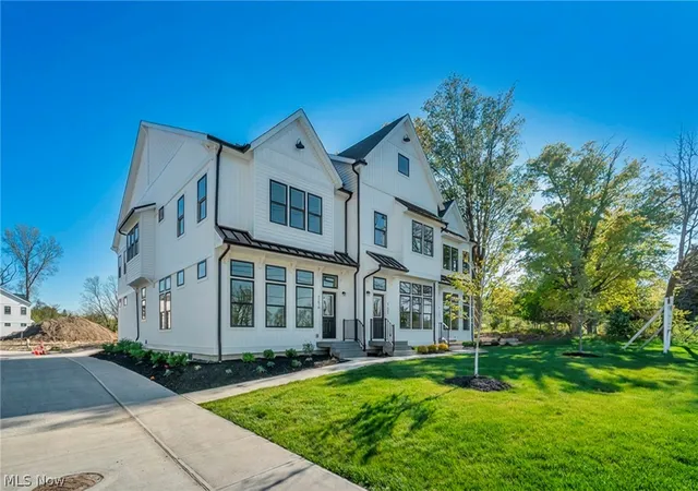 3rd image of 110 Cider Mill, Chardon, OH 44024 | MLS# 5210247