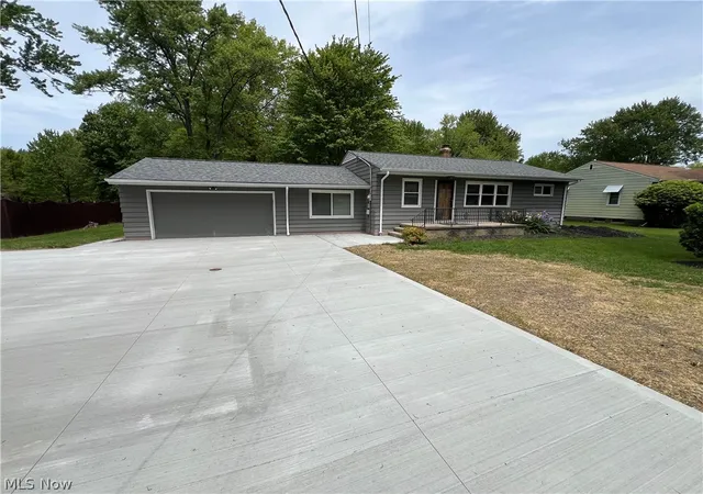2nd image of 25716 Westwood Rd, Westlake, OH 44145 | MLS# 5211209