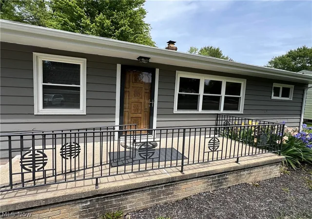 4th image of 25716 Westwood Rd, Westlake, OH 44145 | MLS# 5211209