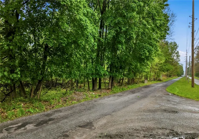 4th image of Stewart Ave, Youngstown, OH 44505 | MLS# 5211199