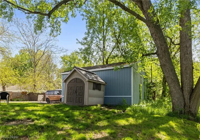 Homes for sale in Rittman, OH | 68 Sunset Dr, Rittman, OH 44270 | MLS# 5207260