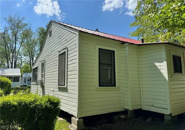 44th image of 4970 & 4966 Presidential Ave, Geneva On The Lake, OH 44041 | MLS# 5211273