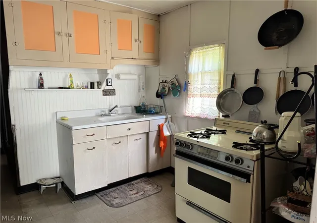 5th image of 4970 & 4966 Presidential Ave, Geneva On The Lake, OH 44041 | MLS# 5211273
