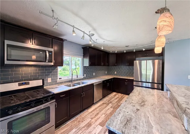 2nd image of 23691 Redfern Rd, Columbia Station, OH 44028 | MLS# 5211424