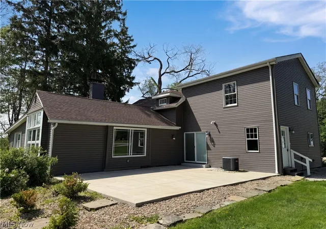 5th image of 23691 Redfern Rd, Columbia Station, OH 44028 | MLS# 5211424
