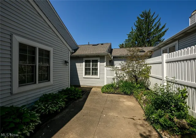 5th image of 839 Sutton Pl, Akron, OH 44313 | MLS# 5211211