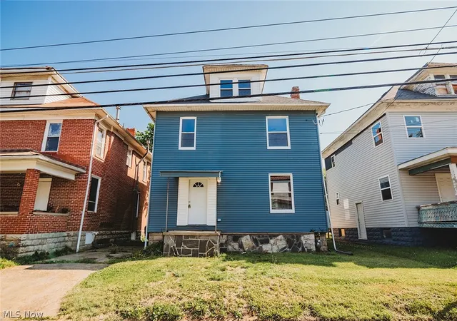 2nd image of 1425 23rd St, Parkersburg, WV 26101 | MLS# 5211474