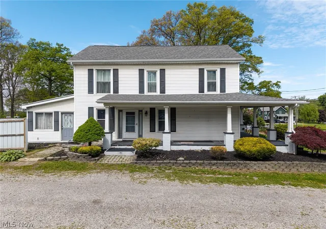 Homes for sale in Dalton, OH | 15355 Old Lincoln Wy, Dalton, OH 44618 | MLS# 5208924