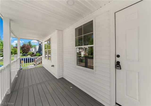 4th image of 1141 Winston Rd, Cleveland, OH 44121 | MLS# 5210973