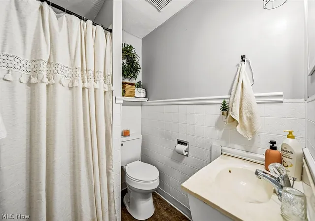 Homes for sale in Madison, OH | 6712 Huron Ave, Madison, OH 44057 | MLS# 5211257
