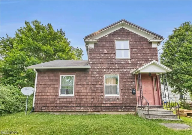 Photo 2 of Sale Pending at 81 S Pleasant St, Oberlin, OH 44074 | MLS# 5210974 | Listing updated on 2026-08-25