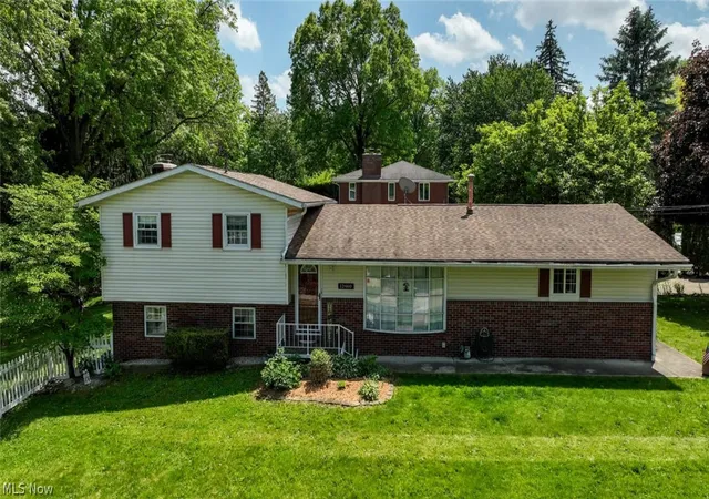Homes for sale in Uniontown, OH | 12460 Amber Cir Nw, Uniontown, OH 44685 | MLS# 5211829