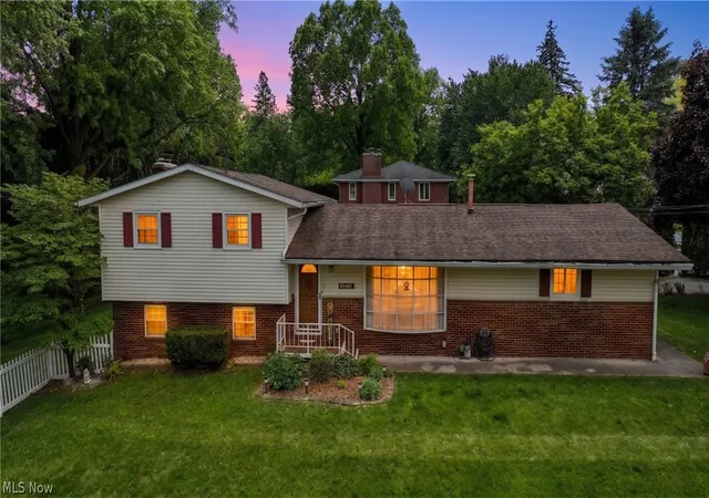 Homes for sale in Uniontown, OH | 12460 Amber Cir Nw, Uniontown, OH 44685 | MLS# 5211829