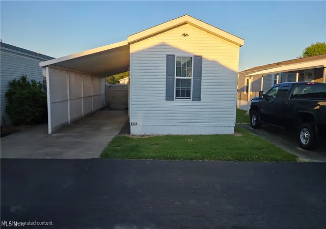 Photo 1 of Single family home for sale at 4830 Snowdrift Ln, Zanesville, OH 43701 | MLS# 5211821 | Listing updated on 2026-07-30