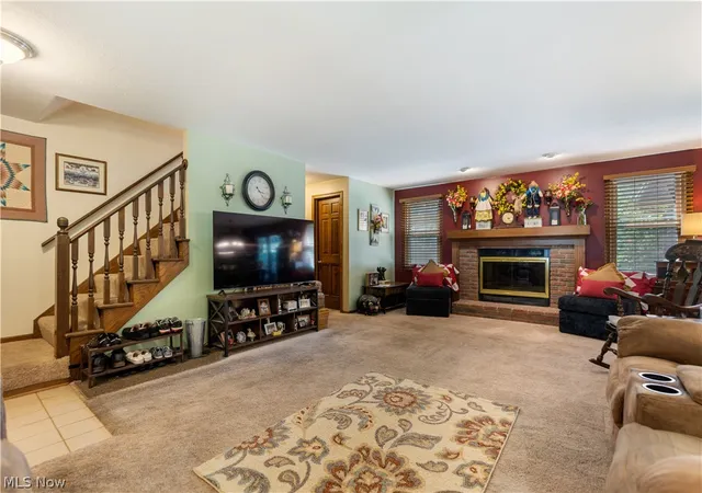 Photo 2 of Single family home for sale at 1649 Harmony Ln Sw, North Canton, OH 44709 | MLS# 5211144 | Listing updated on 2026-06-22