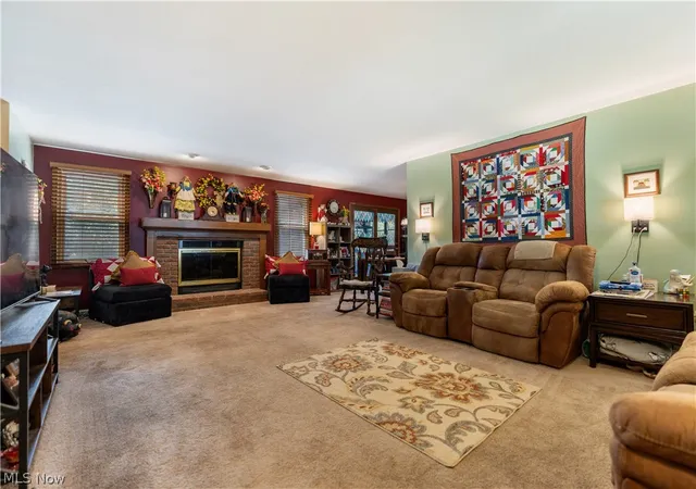 Photo 3 of Single family home for sale at 1649 Harmony Ln Sw, North Canton, OH 44709 | MLS# 5211144 | Listing updated on 2026-06-22