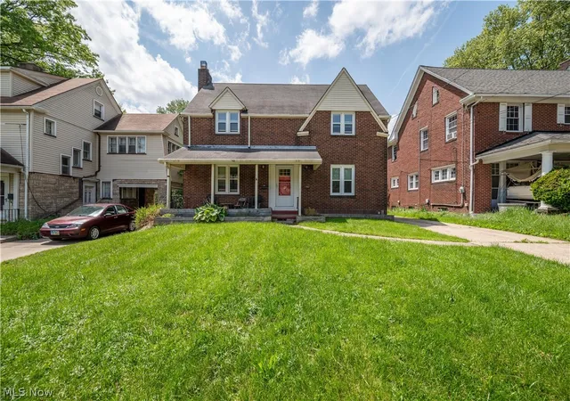 2nd image of 1842 Coronado Ave, Youngstown, OH 44504 | MLS# 5211609