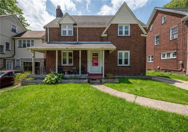 4th image of 1842 Coronado Ave, Youngstown, OH 44504 | MLS# 5211609