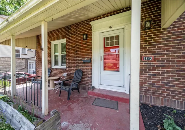 5th image of 1842 Coronado Ave, Youngstown, OH 44504 | MLS# 5211609