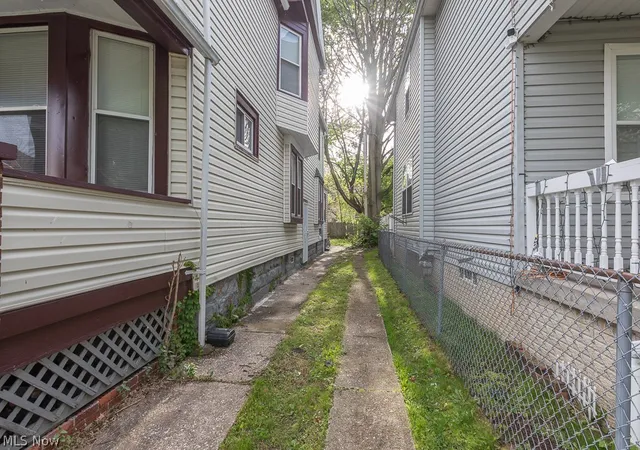 Homes for sale in Cleveland, OH | 637 639 E 102nd St, Cleveland, OH 44108 | MLS# 5211313