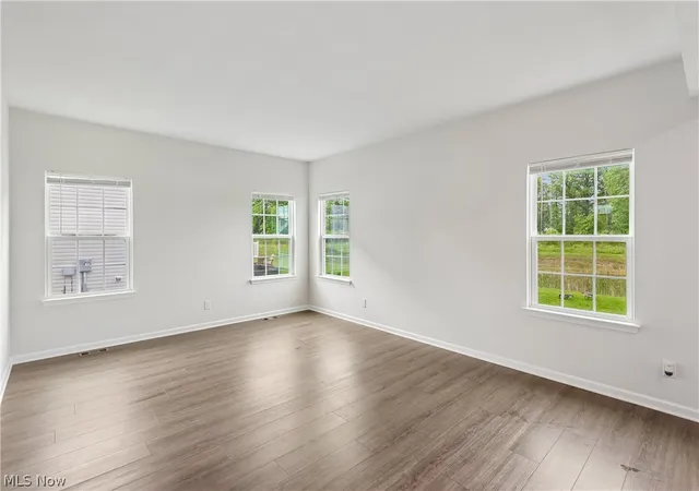 3rd image of 1594 Slick Rock Dr, Painesville, OH 44077 | MLS# 5211820