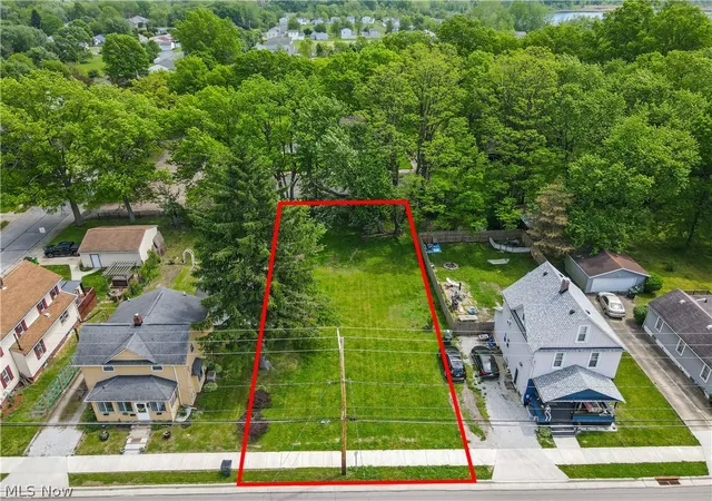 Photo 1 of Land for sale at 515 S Van Buren Ave, Barberton, OH 44203 | MLS# 5211918 | Listing updated on 2026-08-24