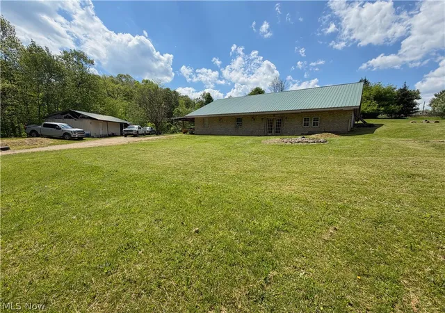 Photo 1 of Single family home for sale at 44073 Bell Rd, Lisbon, OH 44432 | MLS# 5211538 | Listing updated on 2026-08-29