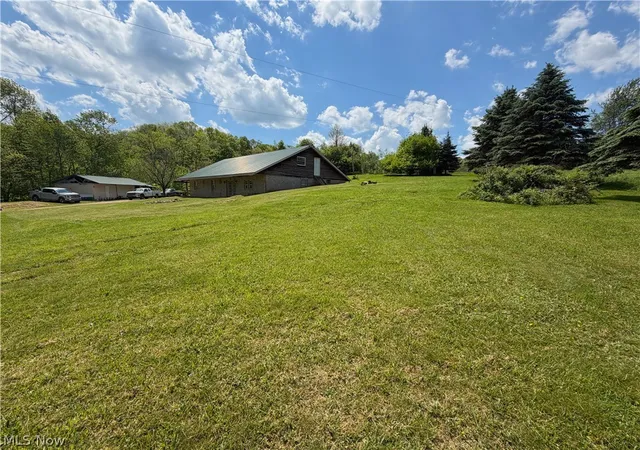 Photo 3 of Single family home for sale at 44073 Bell Rd, Lisbon, OH 44432 | MLS# 5211538 | Listing updated on 2026-08-29
