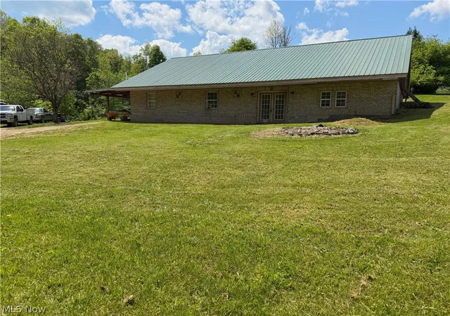 Photo 4 of Single family home for sale at 44073 Bell Rd, Lisbon, OH 44432 | MLS# 5211538 | Listing updated on 2026-08-29
