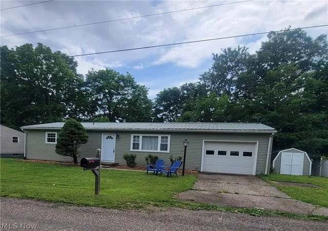 Homes for sale in Marietta, OH | 185 Belavista Dr, Marietta, OH 45750 | MLS# 5211767