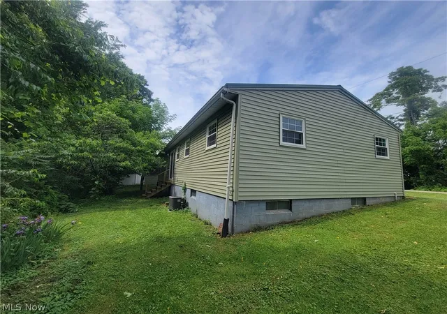 Homes for sale in Marietta, OH | 185 Belavista Dr, Marietta, OH 45750 | MLS# 5211767