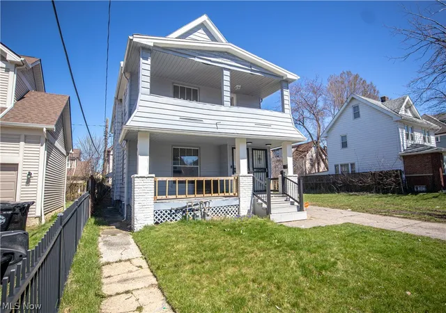 3rd image of 845 Royal Rd, Cleveland, OH 44110 | MLS# 5211024