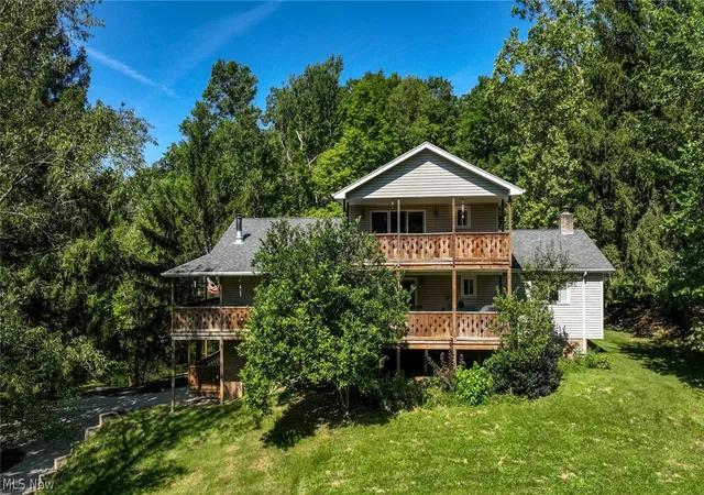 Homes for sale in Hinckley, OH | 1720 Hinckley Hills Rd, Hinckley, OH 44233 | MLS# 5211962
